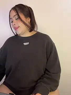 Juliana xv online show from 10, 4, 2026