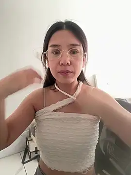 caomeibobo online show from 25, 3, 2026