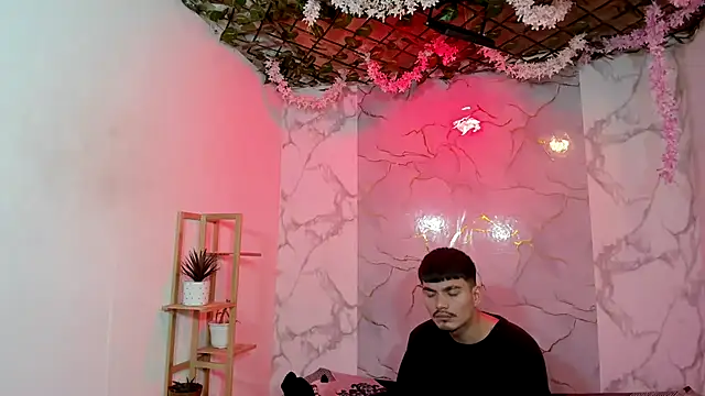 Snapshot of Nahomi_hot_77 chatting on 11, 5, 2026 Nahomi hot 77 online show from 11, 5, 2026