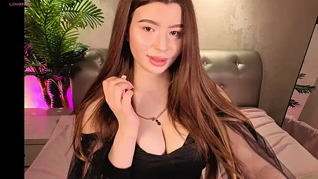 Sophia Everly online show from 28, 4, 2026