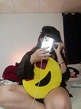 Snapshot of Piafisher_2 chatting on 23, 5, 2026 Piafisher 2 online show from 23, 5, 2026