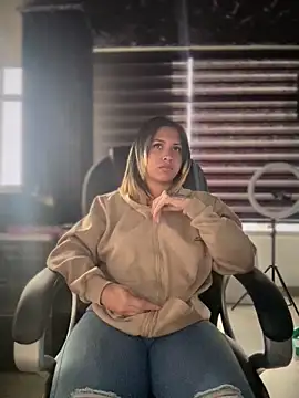 Laila LS online show from 18, 3, 2026