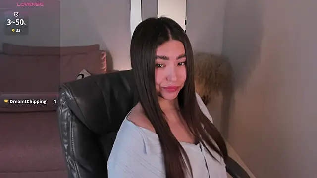 Snapshot of IceIcebabe_ chatting on 1, 4, 2026 IceIcebabe online show from 1, 4, 2026