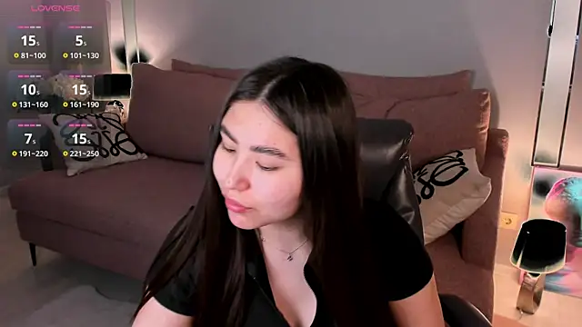 Snapshot of IceIcebabe_ chatting on 6, 4, 2026 IceIcebabe online show from 6, 4, 2026