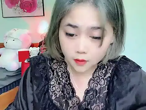 Snapshot of Nhanlu009 chatting on 13, 5, 2026 Nhanlu009 online show from 13, 5, 2026