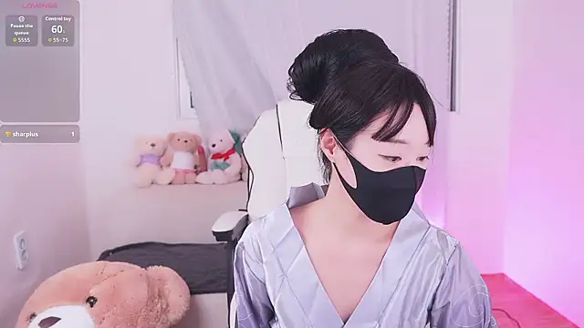 sexyjoy95 online show from 13, 5, 2026