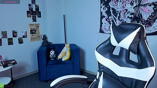 Snapshot of LittleKittenStar chatting on 10, 5, 2026 LittleKittenStar online show from 10, 5, 2026