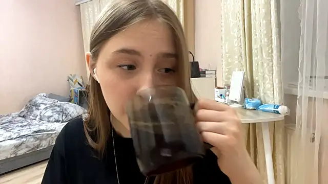 Vickyfaith online show from 16, 4, 2026