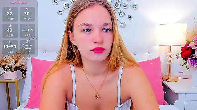 YangLola online show from 25, 5, 2026