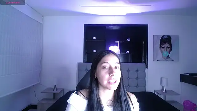Melannyy V online show from 2, 6, 2026