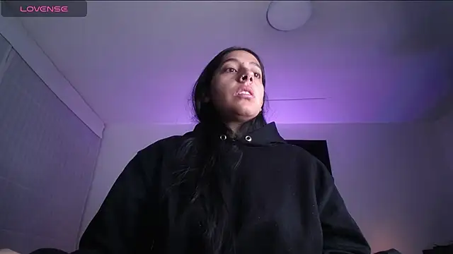 Snapshot of Melannyy_V chatting on 28, 7, 2026 Melannyy V online show from 28, 7, 2026