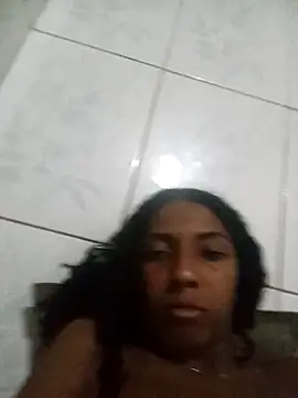 Snapshot of SereiaMulata chatting on 18, 4, 2026 SereiaMulata online show from 18, 4, 2026