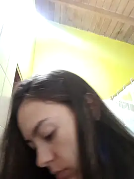 Isabelmotta  online show from 15, 4, 2026