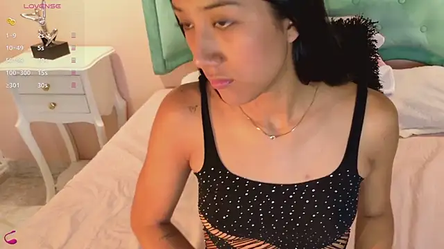 ninaBravu online show from 18, 4, 2026