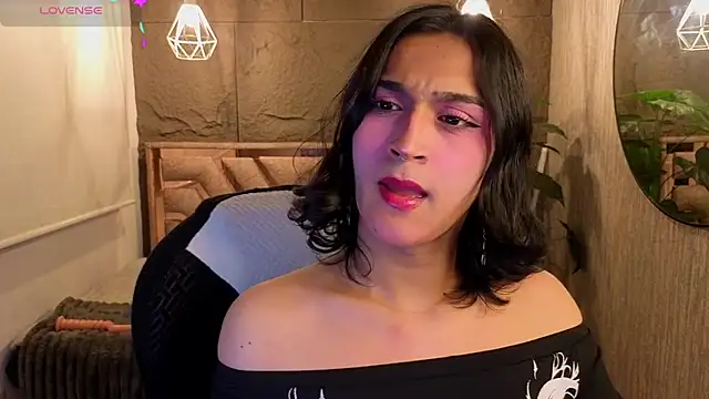 Zoee Kiss  online show from 2, 8, 2026