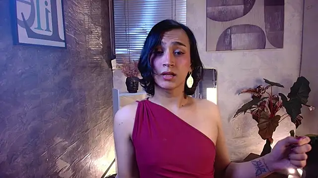 Zoee Kiss  online show from 22, 4, 2026