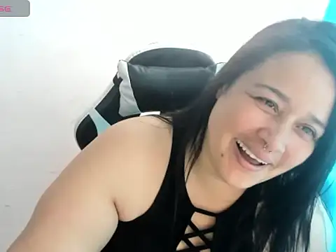 Snapshot of Atenea_19_ chatting on 7, 4, 2026 Atenea 19 online show from 7, 4, 2026