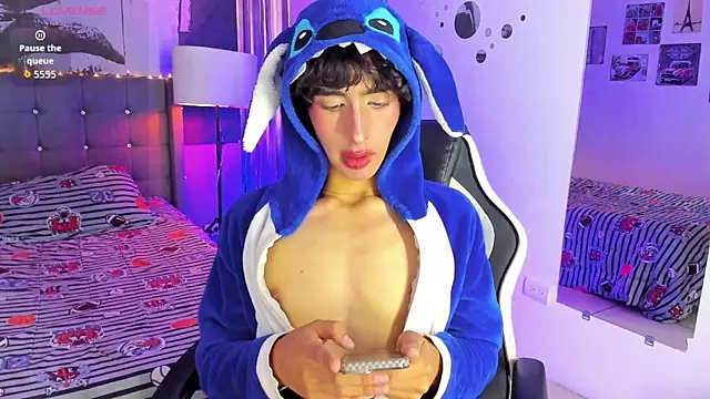 santy fox online show from 28, 3, 2026