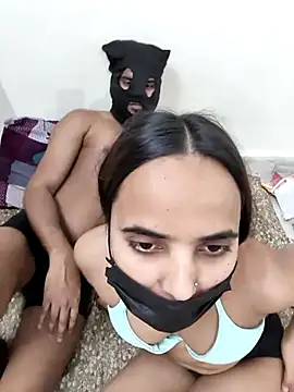 couple-new online show from 4, 4, 2026