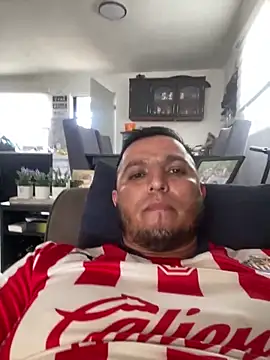 HOTB0Y18 online show from 12, 4, 2026