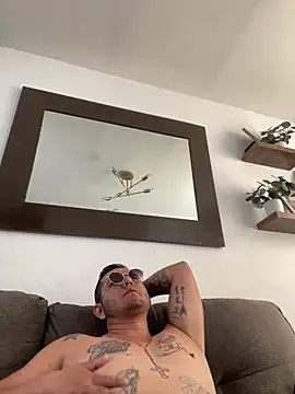 HOTB0Y18 online show from 24, 3, 2026