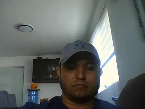 HOTB0Y18 online show from 24, 4, 2026