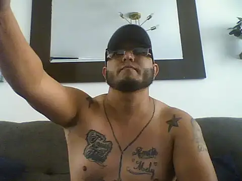 HOTB0Y18 online show from 14, 4, 2026