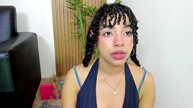 Snapshot of JazmyXXX chatting on 25, 5, 2026 JazmyXXX online show from 25, 5, 2026