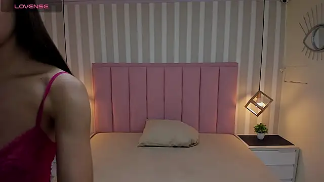 LIZZY VALL online show from 6, 6, 2026