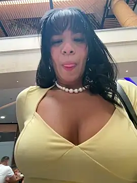 Snapshot of MonserratJons01 chatting on 7, 6, 2026 MonserratJons01 online show from 7, 6, 2026
