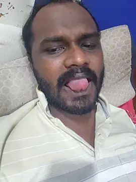 Snapshot of singletamilguy chatting on 18, 5, 2026 singletamilguy online show from 18, 5, 2026