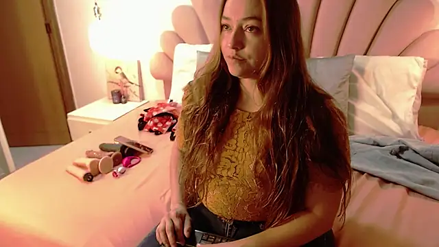 Snapshot of SabrinaVantress chatting on 5, 8, 2026 SabrinaVantress online show from 5, 8, 2026