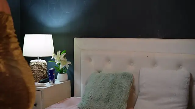 Snapshot of DaliaParis chatting on 29, 5, 2026 DaliaParis online show from 29, 5, 2026
