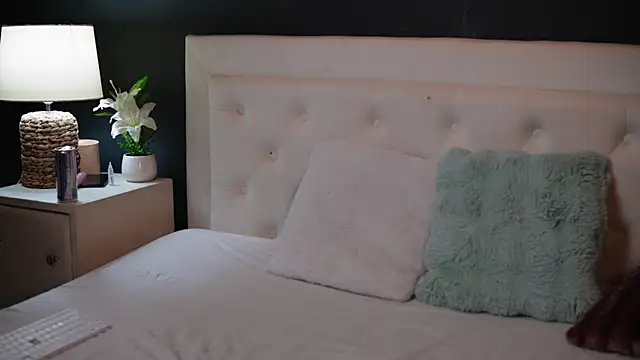 Snapshot of DaliaParis chatting on 12, 5, 2026 DaliaParis online show from 12, 5, 2026
