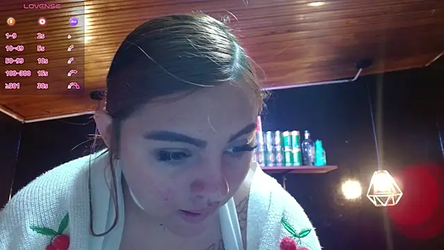 Snapshot of Miley_Clarck chatting on 12, 5, 2026 Miley Clarck online show from 12, 5, 2026