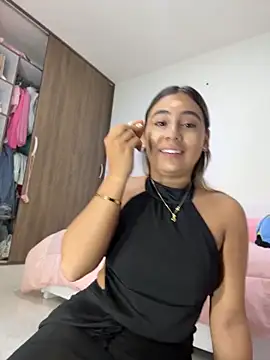 Snapshot of MelodyRey__ chatting on 17, 5, 2026 MelodyRey online show from 17, 5, 2026