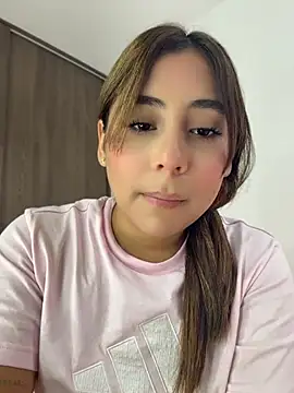 Snapshot of MelodyRey__ chatting on 12, 7, 2026 MelodyRey online show from 12, 7, 2026