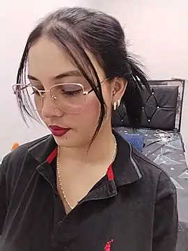 Snapshot of veleria_allurin chatting on 10, 7, 2026 veleria allurin online show from 10, 7, 2026