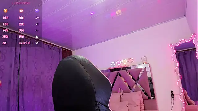 Cristy tay online show from 8, 5, 2026