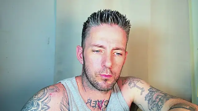 Snapshot of SkylarrGrey chatting on 10, 6, 2026 SkylarrGrey online show from 10, 6, 2026
