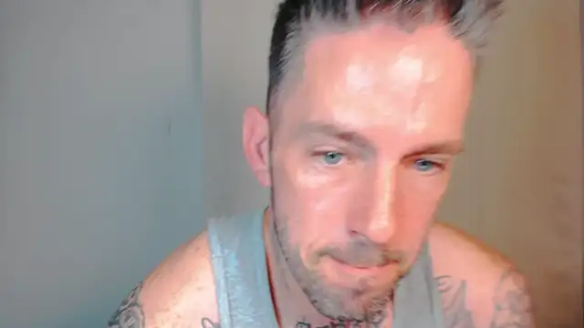 Snapshot of SkylarrGrey chatting on 8, 6, 2026 SkylarrGrey online show from 8, 6, 2026
