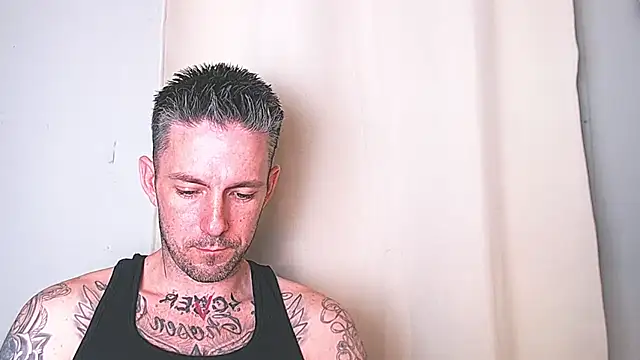 SkylarrGrey online show from 20, 3, 2026