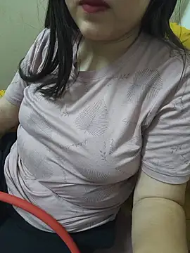 Snapshot of neelam_rawat chatting on 27, 5, 2026 neelam rawat online show from 27, 5, 2026