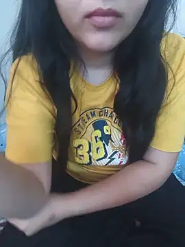 Snapshot of neelam_rawat chatting on 18, 5, 2026 neelam rawat online show from 18, 5, 2026