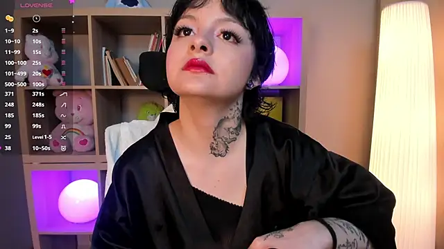 Snapshot of _EmilyRouge_ chatting on 24, 7, 2026 EmilyRouge online show from 24, 7, 2026