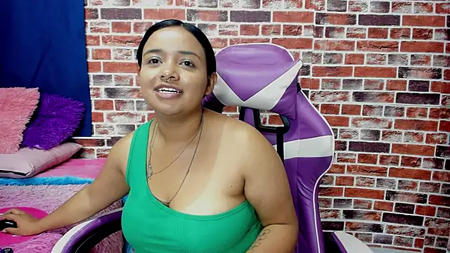 SofiiaCutee online show from 18, 4, 2026