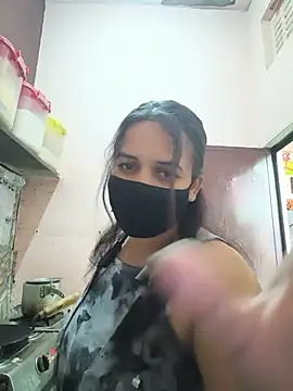 Snapshot of REENA-STRIP chatting on 16, 5, 2026 REENA-STRIP online show from 16, 5, 2026