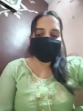 Snapshot of REENA-STRIP chatting on 15, 5, 2026 REENA-STRIP online show from 15, 5, 2026