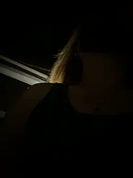 Emmi cute9x online show from 30, 6, 2026