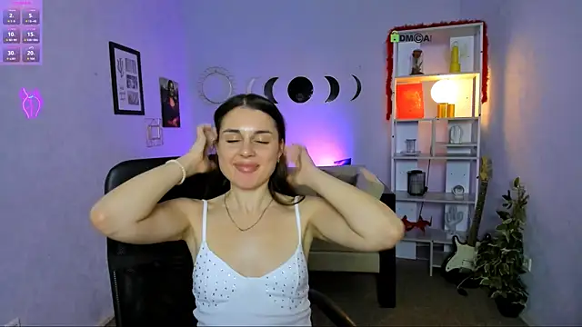 Snapshot of sara_musee chatting on 14, 5, 2026 sara musee online show from 14, 5, 2026
